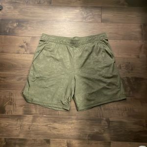 Olive green comfy shorts L